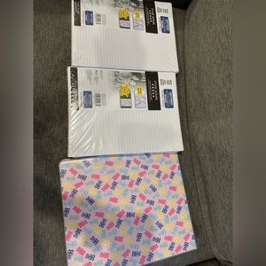 Refill paper and Binder gummy bear